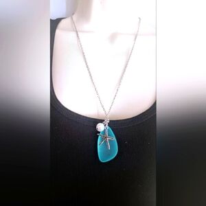 New Silver Starfish Pendant Necklace With Earrings. Beach Vibes